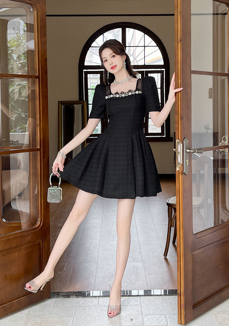 Váy đen bồng xòe cổ vuông thắt eo kiểu công chúa — Màu đen chi tiết 7