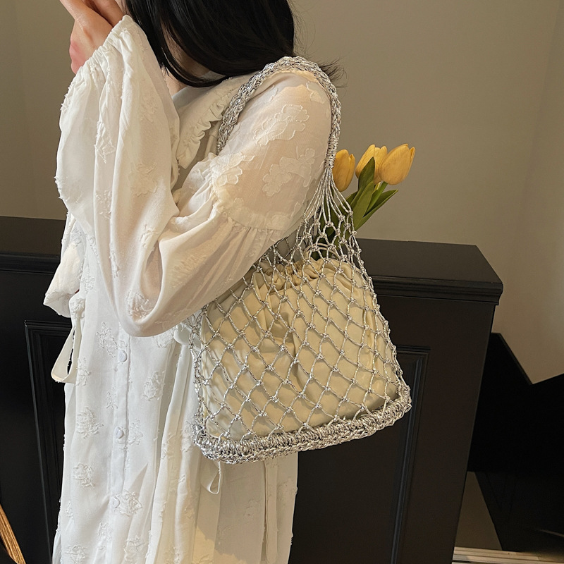 Ins nuevo bolso tejido a mano de hilo dorado y plateado de color sólido, bolso femenino de mano de moda de moda, bolso de playa portátil Mori