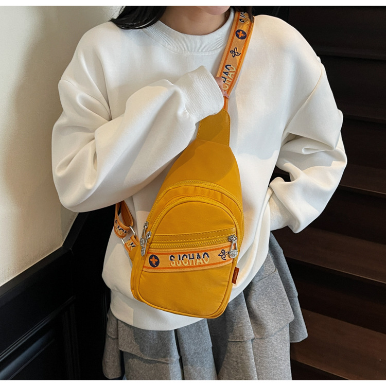Summer nylon bag for women, 2025 new style commuter sports single-shoulder chest bag, niche and versatile, large-capacity crossbody bag undefined