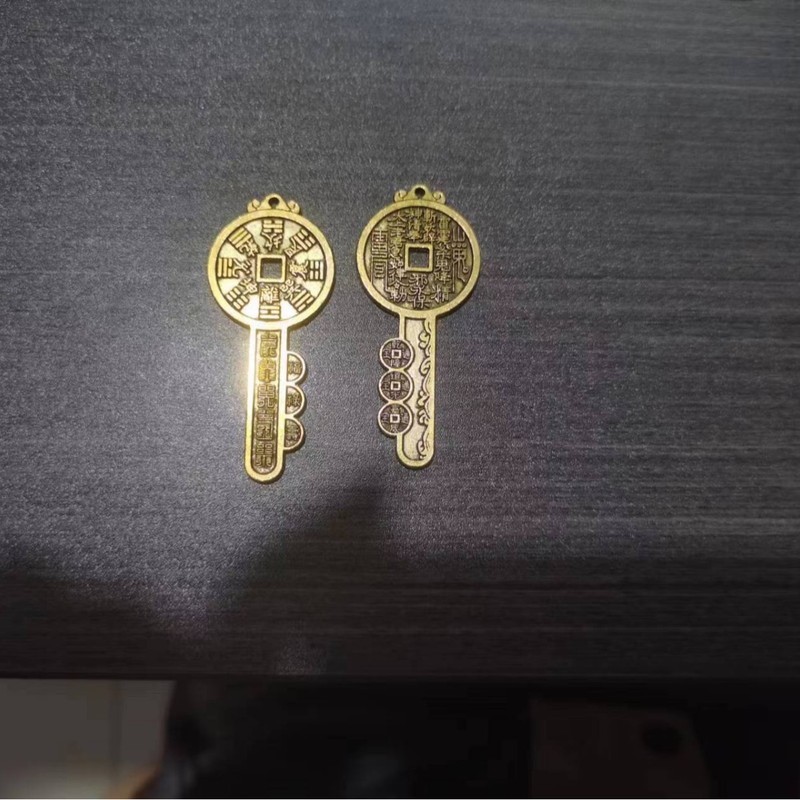 古風銭復古合金工芸品朱砂紅は古銭山鬼に似せてお金をかけて中国式の八卦のお金のペンダントを飾ります。|undefined