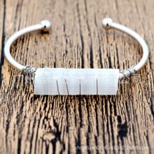 �¿��INS�Lʯ���r�����C�ֹ��~�z�@�����Q���u�僰�Kɫ�Ʒ