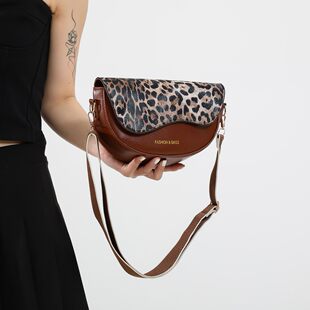 Shoulder bag, universal straps, one-shoulder bag, organizer bag, European style, simple and elegant design