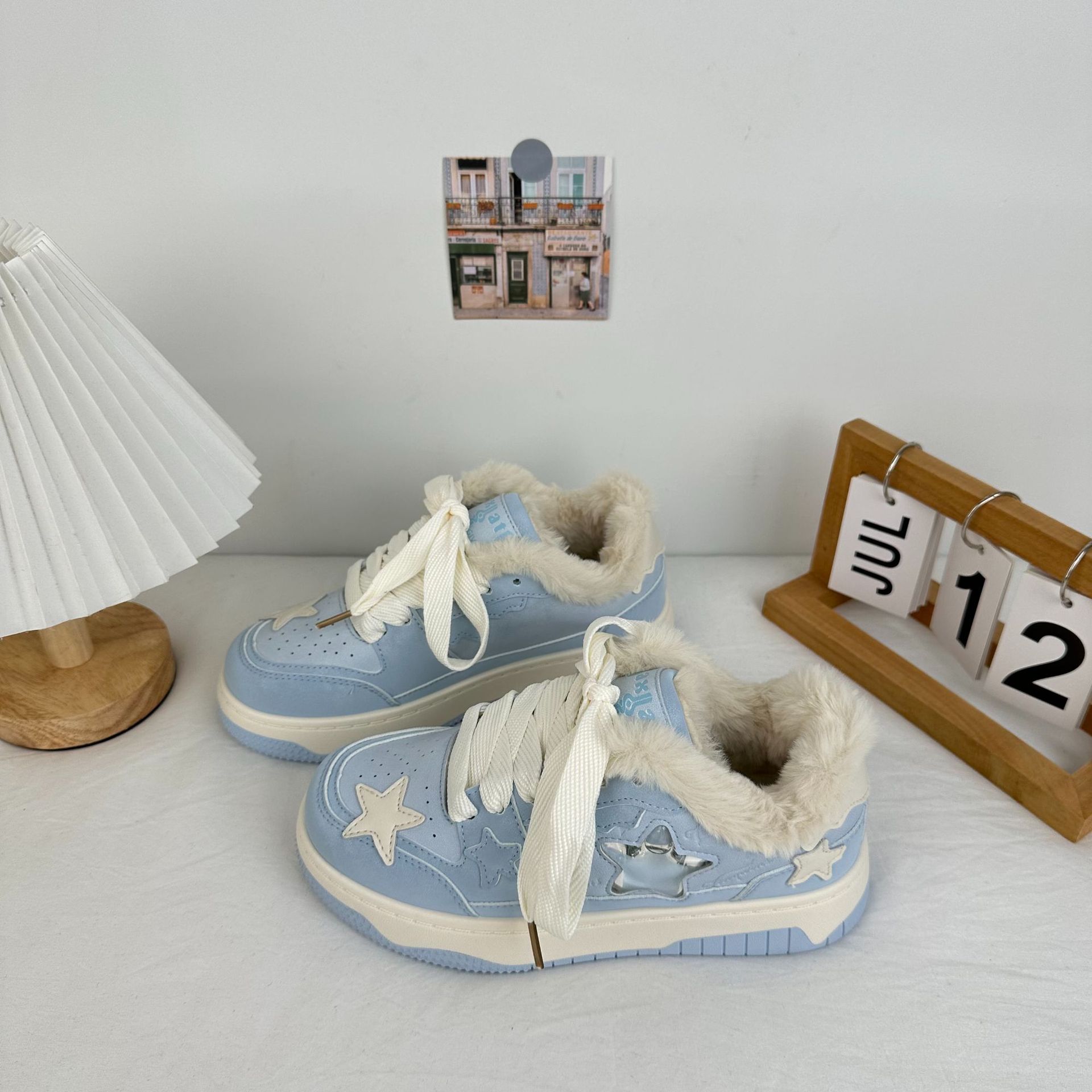 Zapatos de algodón de onda lejana para mujer, zapatos de plataforma de todo fósforo más zapatillas de terciopelo, invierno 2025 nuevo estilo, zapatos de mujer cálidos coreanos, cabello