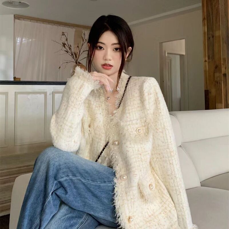 2025 New Autumn and Winter Style Small Fragrant Mink Velvet Jacket Women's French Design Tassel V Neck Loose Long-Sleeved Top