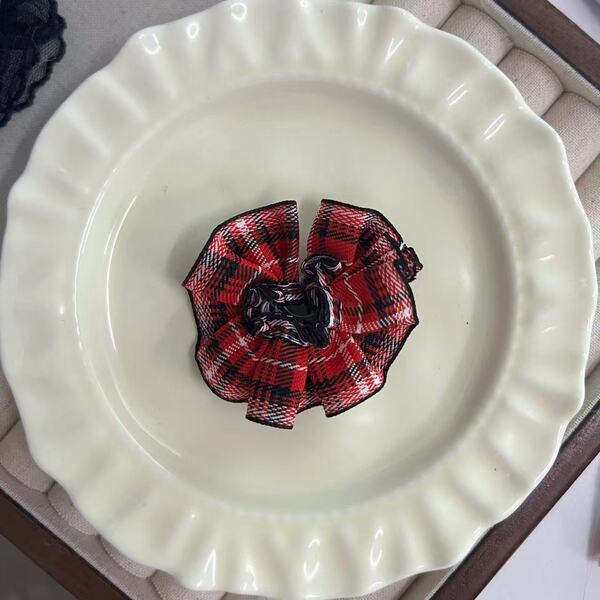 새로운 스타일의 개 10cm 인형 대학 스타일 체크 무늬 스커트 교체 옷 미니 인형 체크 무늬 스커트