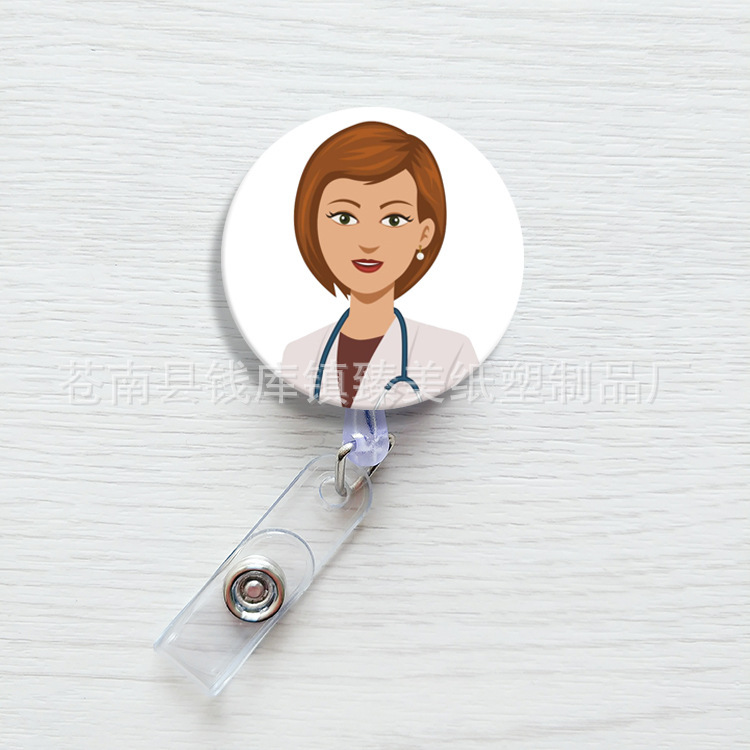 Nueva linda moda coreana de dibujos animados hebilla fácil de tirar tarjeta de trabajo clip de insignia certificado hebilla telescópica clip de insignia al por mayor