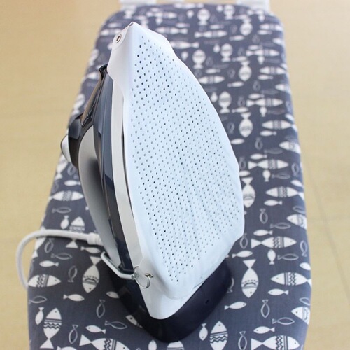 Home ironing shoe iron, shoe ironing, boot ironing, anti-glare, anti-burn, anti-scald steam electric iron, shoe cover, universal ironing pad