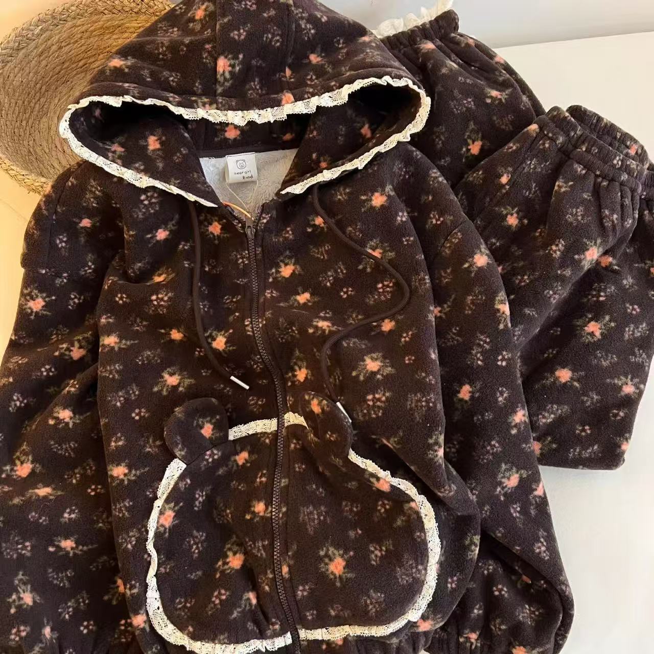 잔꽃무늬 이중 레이어 세트