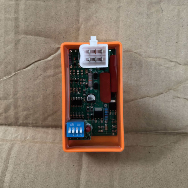 Suitable for Lf110 C110 4-Pin Dc with Dip Dial Switch Motorcycle Igniter 4000-12000