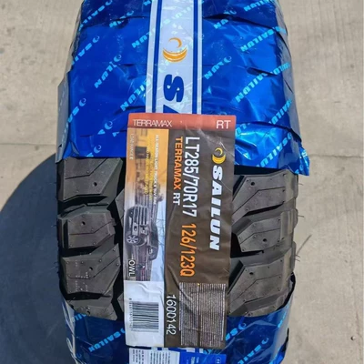 Off-road şinlər tire 35X37X12.5R17