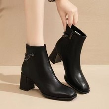 2025秋冬新款真软皮短靴女粗跟方头短筒皮靴侧拉链大码软底马丁靴