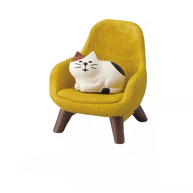 노란 고양이 의자