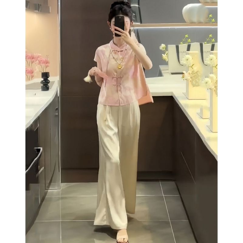 新しい中国風の女性用スーツ、夏の新しいジャカードボタン半袖トップ、ハイウエストワイドレッグパンツ、スリムな2点セット|undefined