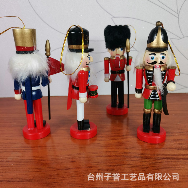 12cm conjunto europeo de cuatro cascanueces nueces soldados colgantes muñecas hombre de nueces decoraciones navideñas fábrica directa