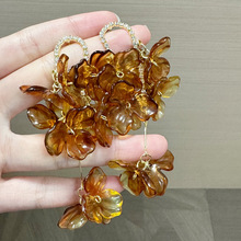 叙利亚风高级咖色花瓣串珠流苏镶钻耳钉大气时尚简约百搭出勤耳坠