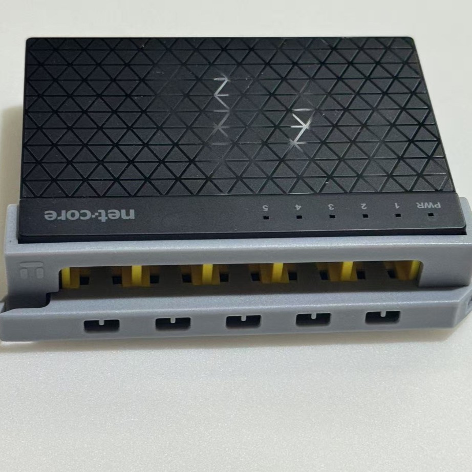 磊科NS305C 5口千兆交换机监控网络交换机5口网络交换机分线器