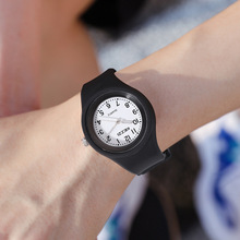 儿童硅胶果冻手表时尚防水可爱日系少女男女孩小学生高颜值糖果色