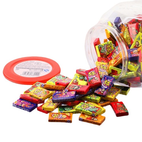 Big soft bubble gum assorted flavor bucket, about 675g, 150 pieces of chewing gum, children's candy, memories of the post-80s generation