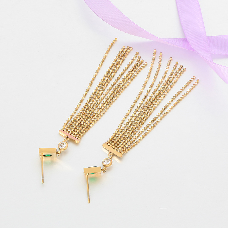 Xuping acero inoxidable 14k color largo orejas bordas temperamento popular estilo estilo de personalidad europeo y americano pendientes transfronterizos al por mayor mujeres