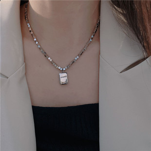 ����ɫ���y���L������ĸ������С���OӋ�߼����p��ë���2023��