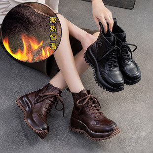Shanghai Jie Jie 2024 winter new short boots women's motorcycle boots top layer cowhide muffin heel little Martin boots