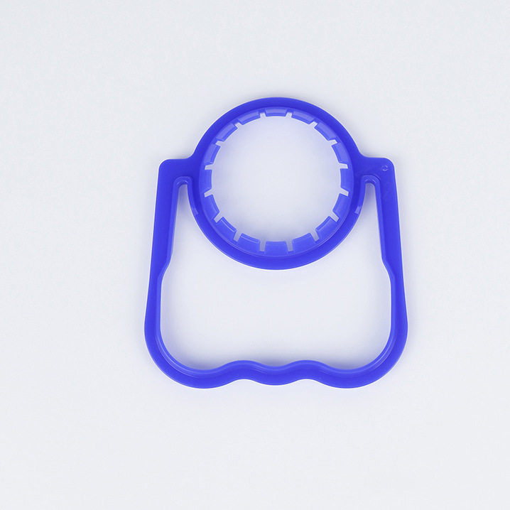 Fábrica de fuente al por mayor botella de agua potable desechable mango de plástico 45 / 48 calibre botella de bebidas PE mango