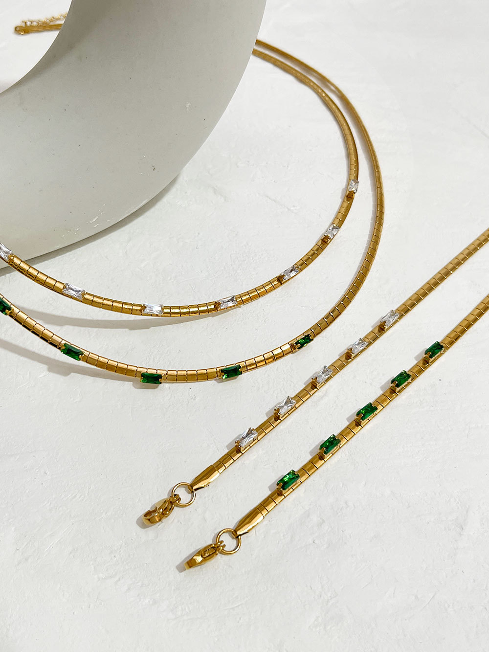 Retro Color Block Stainless Steel Plating Chain Inlay Zircon Necklace 1 Piece