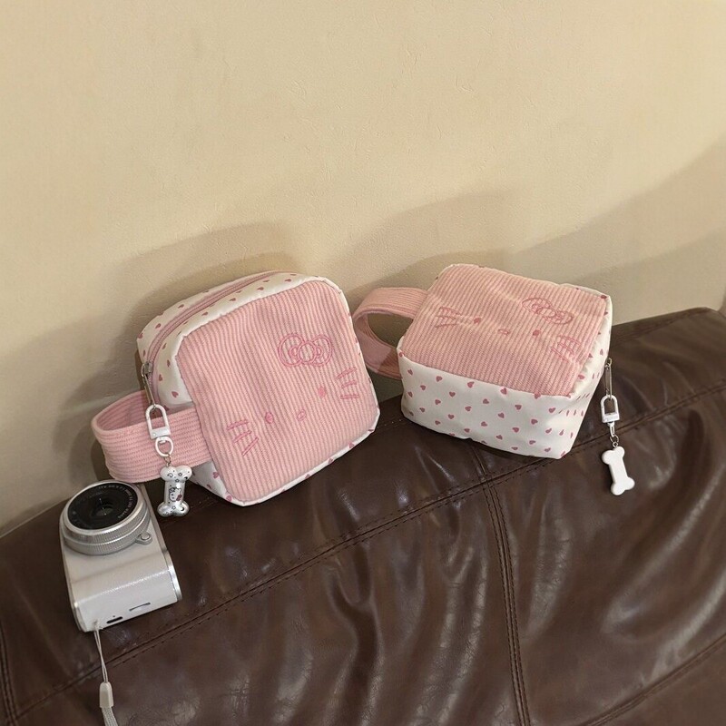 New Korean-Style Ins-Style Hello Kitty Portable Makeup Bag, Large-Capacity Storage Bag, Portable Toiletry Bag New Korean-Style Ins-Style Hello Kitty Portable Makeup Bag, Large-Capacity Storage Bag, Portable Toiletry Bag