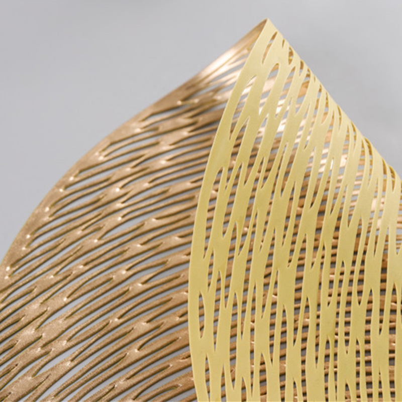 White wave creative light luxury bronzing round hollow pvc placemat heat insulation mat non-slip coaster placemat plate mat wholesale