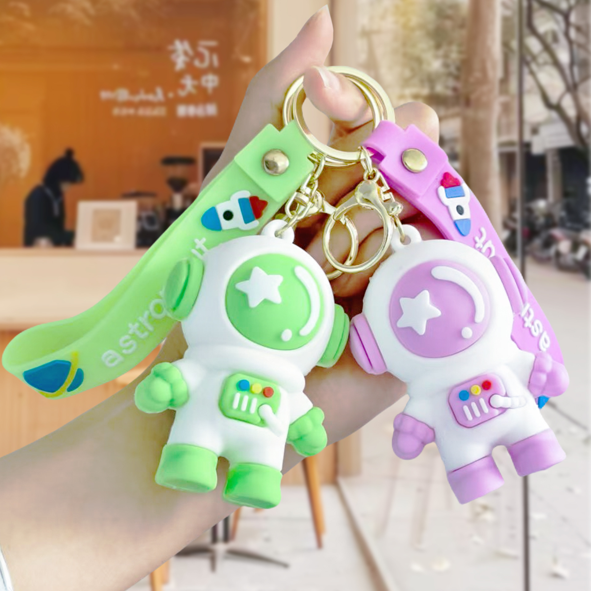 Astronautas de dibujos animados interestelares creativos astronautas muñecas colgantes de llaves regalo para niños niñas colgantes de bolsas escolares