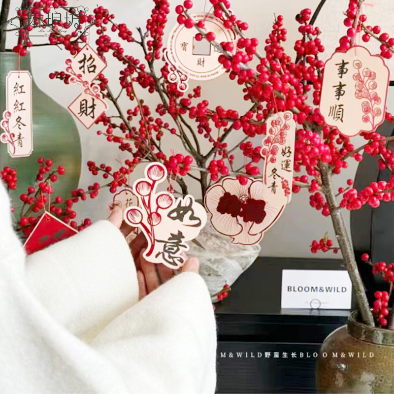 2024 Año Nuevo festivo año de dibujos animados moda bronceado etiqueta Festival de Primavera Vestido de Víspera de Año Nuevo tarjeta flor cubo flor Decoración