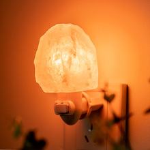 廠家直銷鹽燈喜馬拉雅水晶鹽燈創意台燈卧室小夜燈壁燈