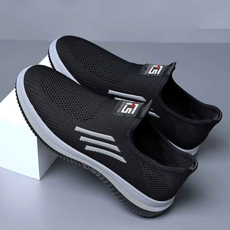 Zapatos de hombre de verano nuevos zapatos casuales transpirables de malla delgados zapatos de deporte huecos de moda para hombres