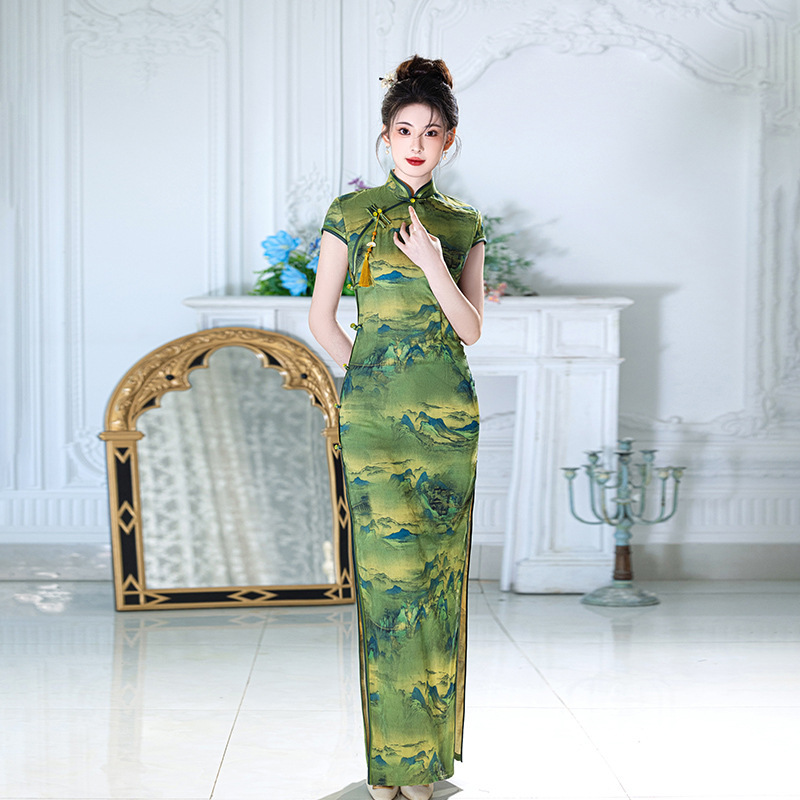 Green New-Style Performance Qipao, Chinese-Style Modified Runway Qipao Dress, Extended Length Elegant Dress