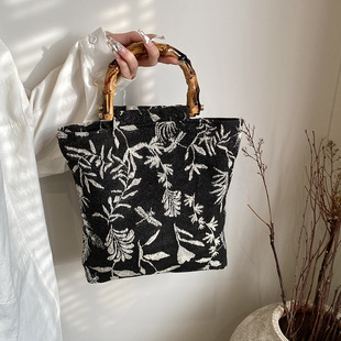 Ů�������¿����鲼�����r�п����Ứ��ϵ�͹��L�h���񹝰������