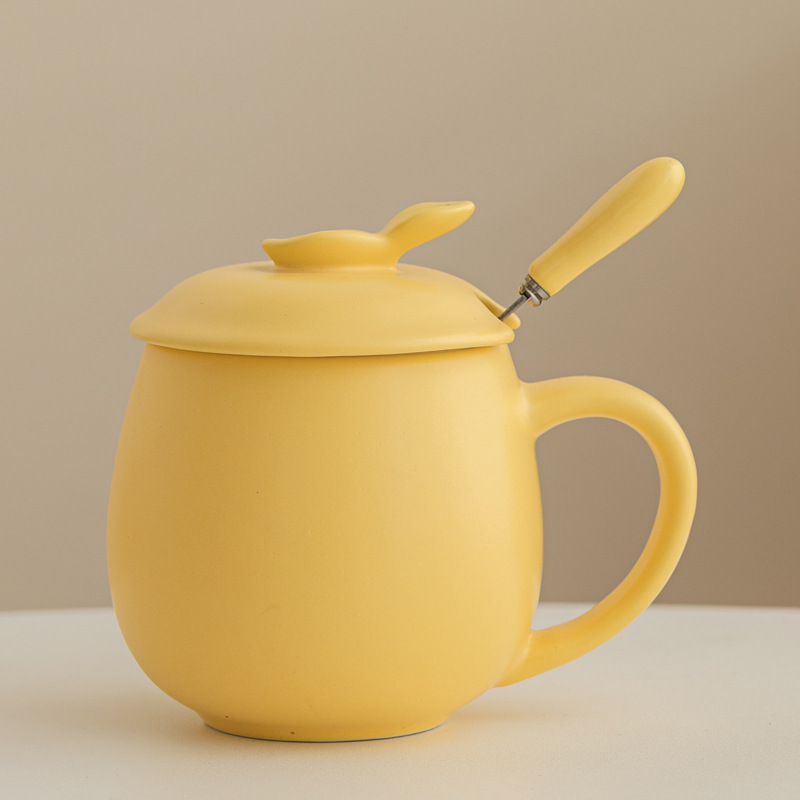 Taza de oficina de cerámica macarón blanco puro mate mate taza de agua taza de esmalte de color con cubierta cuchara logotipo grabado