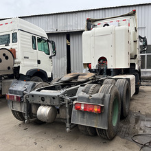 出口440马力豪沃T7天然气牵引车 10轮双桥半挂拖车头 二手拖拉机