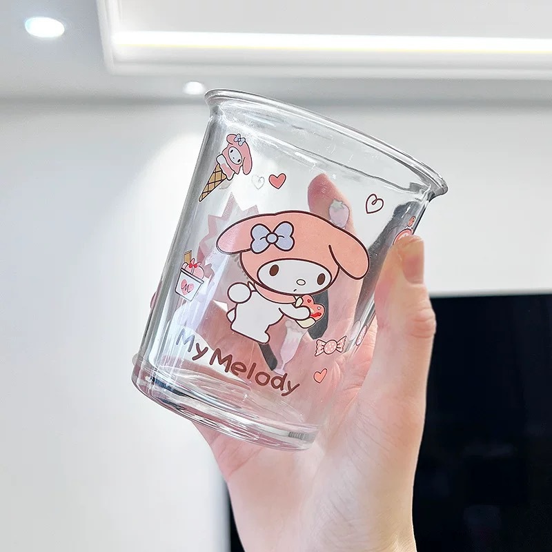 짧은 두꺼운 멜로디 + 유리 빨대