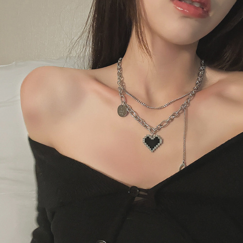 Titanium steel black mosaic pixel love heart pendant double layer stacked necklace ins cold style hip hop trendy necklace