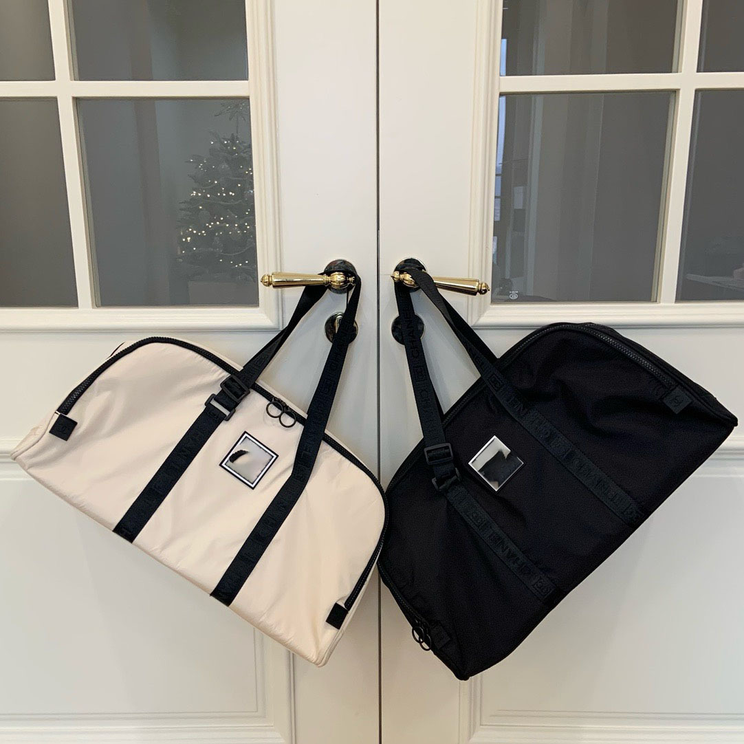 大牌柜台VIP积分兑换新品中古风旅行袋男女健身包防水大容量必入