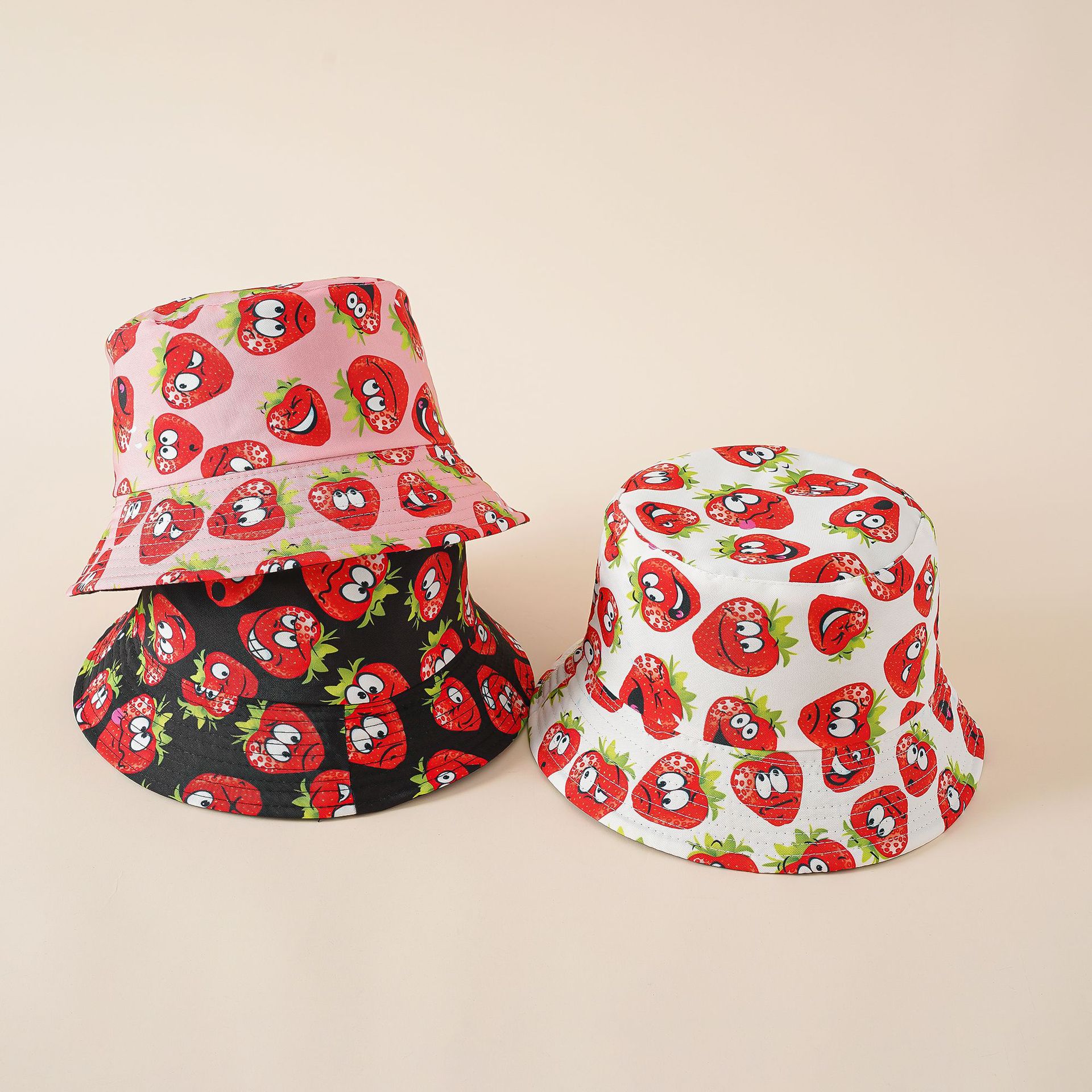 Patrón de fresa de dibujos animados sombrero de pescador de moda de doble cara cuenca creativa sombrero cubierta cara sombrero transpirable protección solar sombrero sol