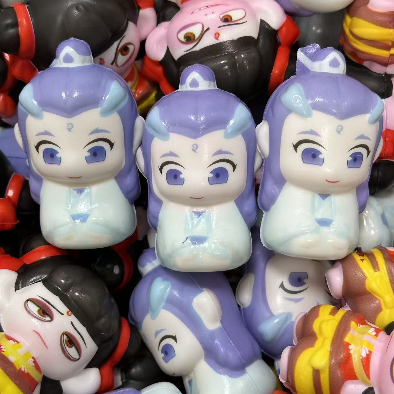 El Niño mágico de Nazha está en el mar, juguetes de descompresión, muñecas alrededor de Nazha ao Bing amasó regalos de jardín de infantes al por mayor