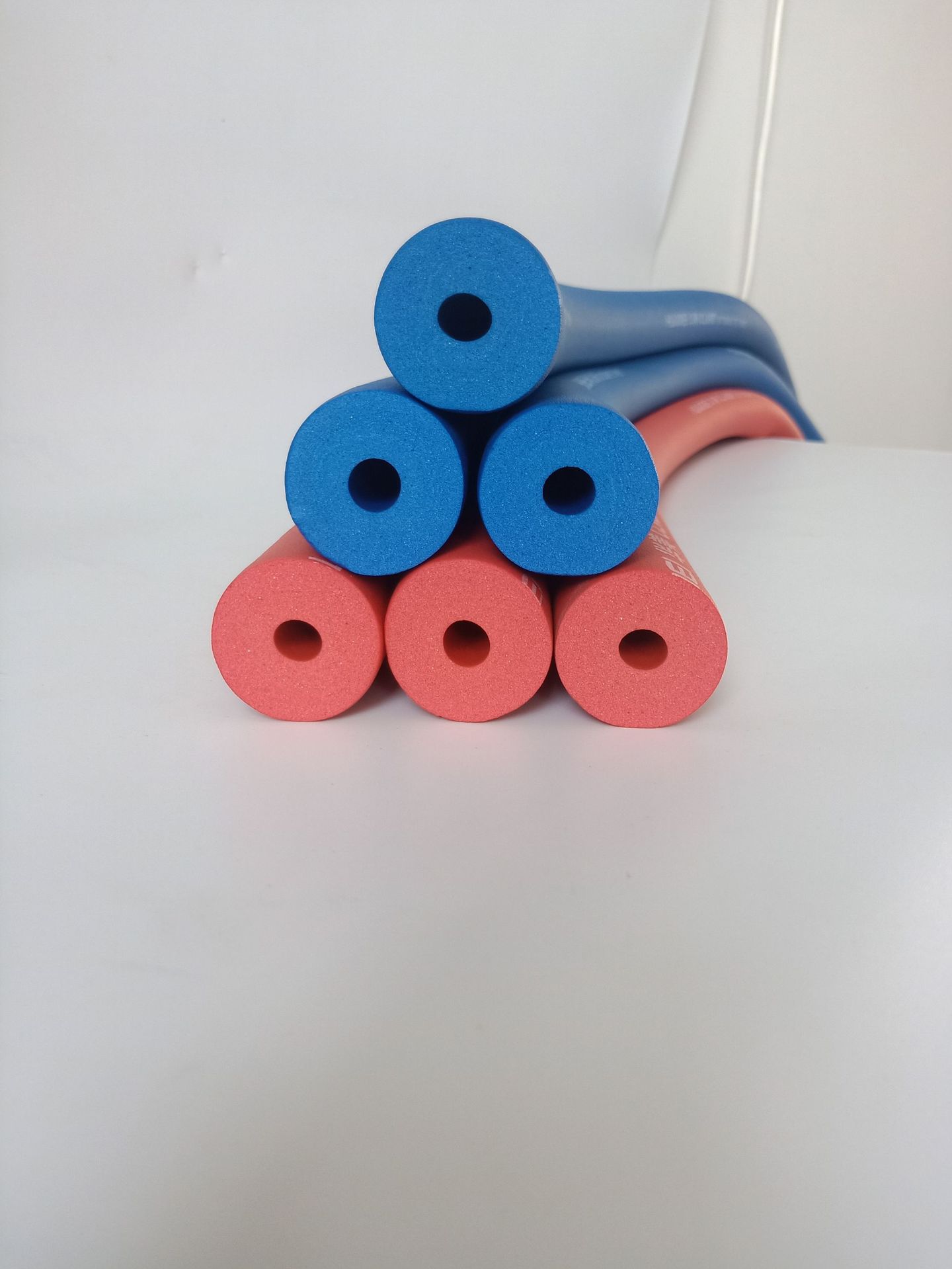 华美彩色橡塑保温管