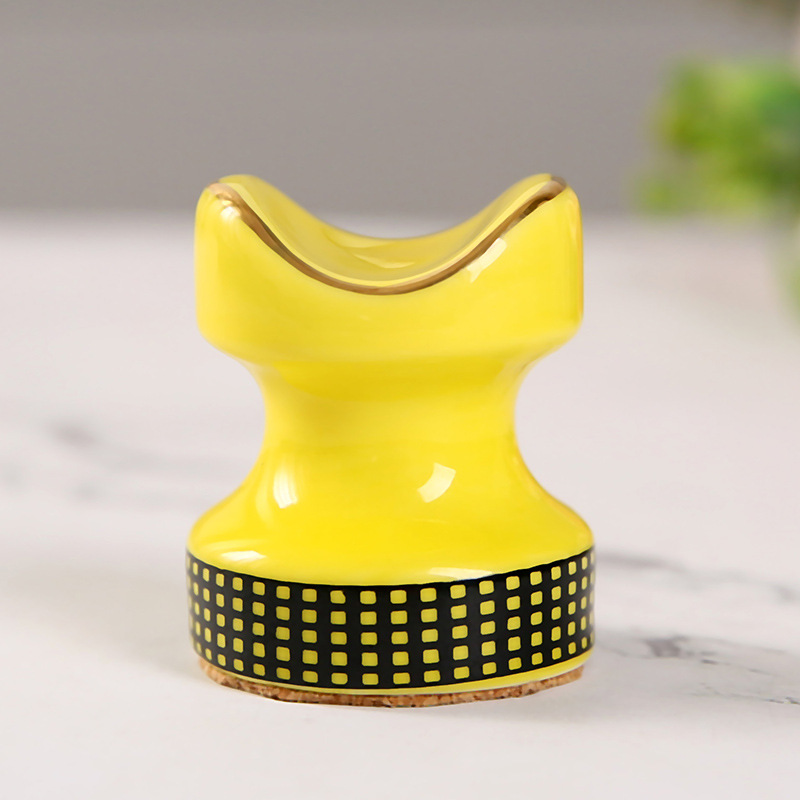 Soporte de cerámica para cigarros estilo europeo, mini portátil, decoración dorada
