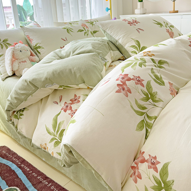 Personalizado en fábrica, sábanas de algodón de algodón de clase A, juego de cuatro piezas, cama de dormitorio de estudiantes floral, juego de tres piezas, funda de edredón, sábana