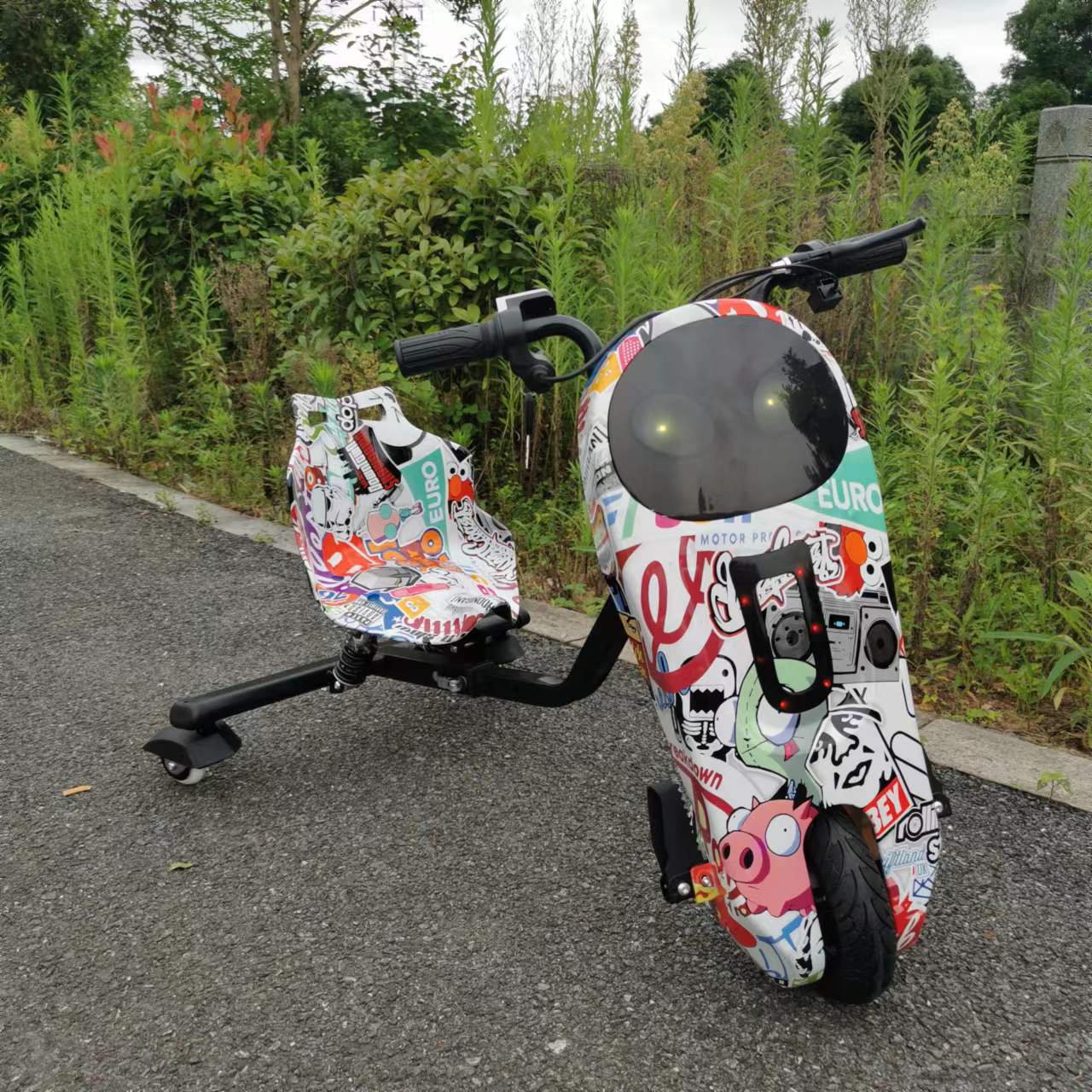 임대를위한 흰색 낙서