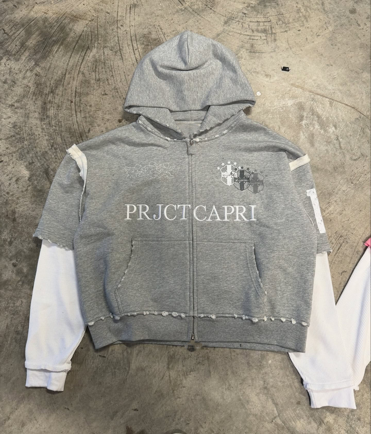 Herrenbekleidung Europäischer und amerikanischer amerikanischer Straßenbuchstaben-Charakterdruck Loses, lässiges Langarm-Kapuzenpullover-Sweatshirt_voghion.com