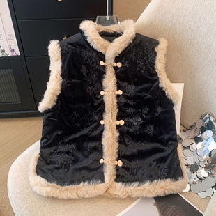 ����ʽ�����R�ׇ��L���b�͹ź�ɫ�ӽq�Ӻ�o����ʽ�����R�A����Ů