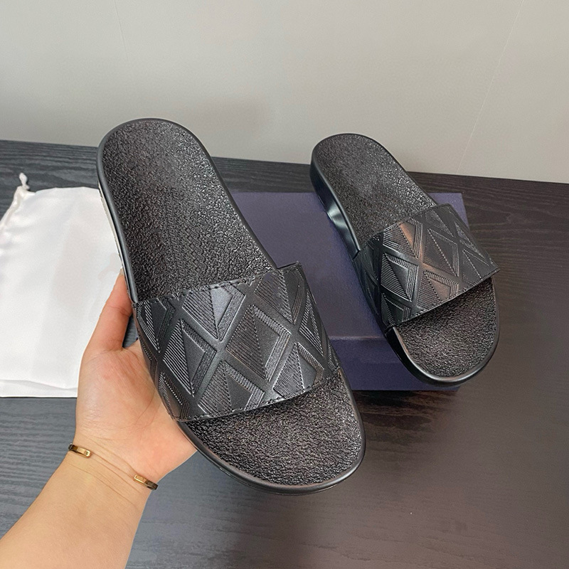 Cambodia Vietnam Singapore Genuine Leather Embroidered Letter Slide Slippers 2026 Summer Men's Casual Rubber Slide Sandals