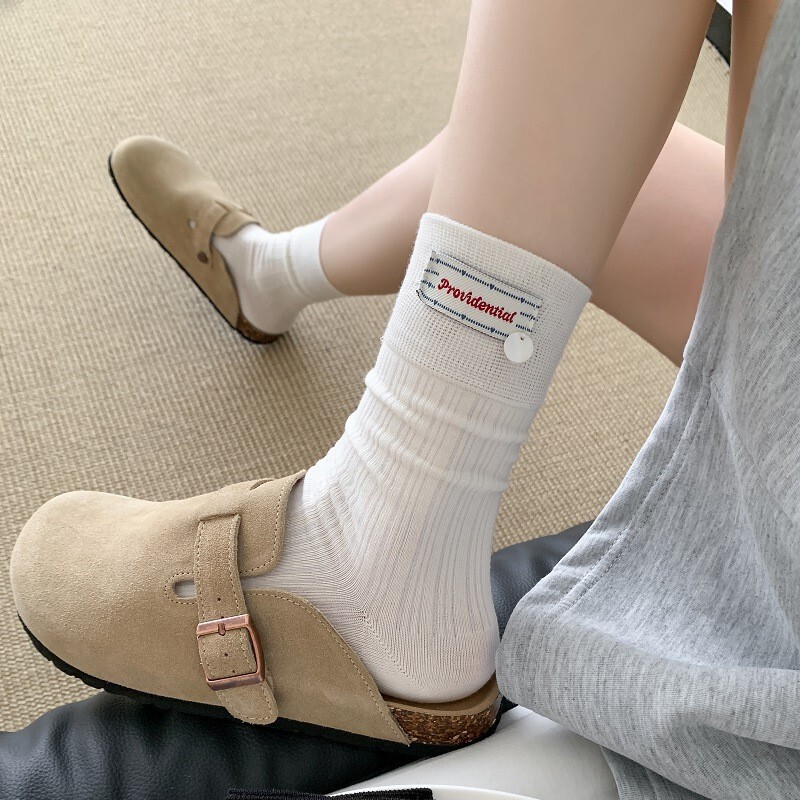 Korean-Style Gray Fabric Label Shell Socks for Women, Mid-Calf Thin Socks for Spring and Summer, Seamless Slouch Socks to Pair with Birkenstock Shoes